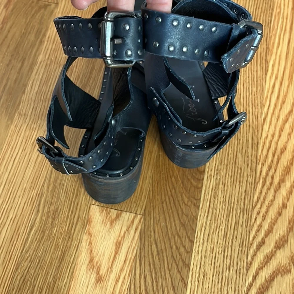 New Free People Happiness Block Heel Sandal Black Size 38 or 8